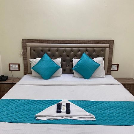 Hotel Apsara- Near J J Hospital Mumbai Bagian luar foto