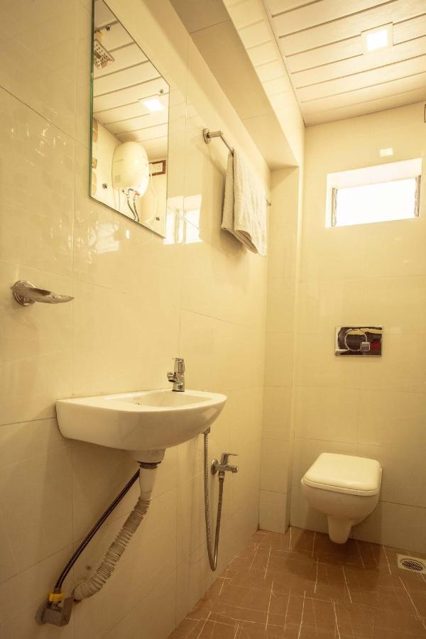 Hotel Apsara- Near J J Hospital Mumbai Bagian luar foto
