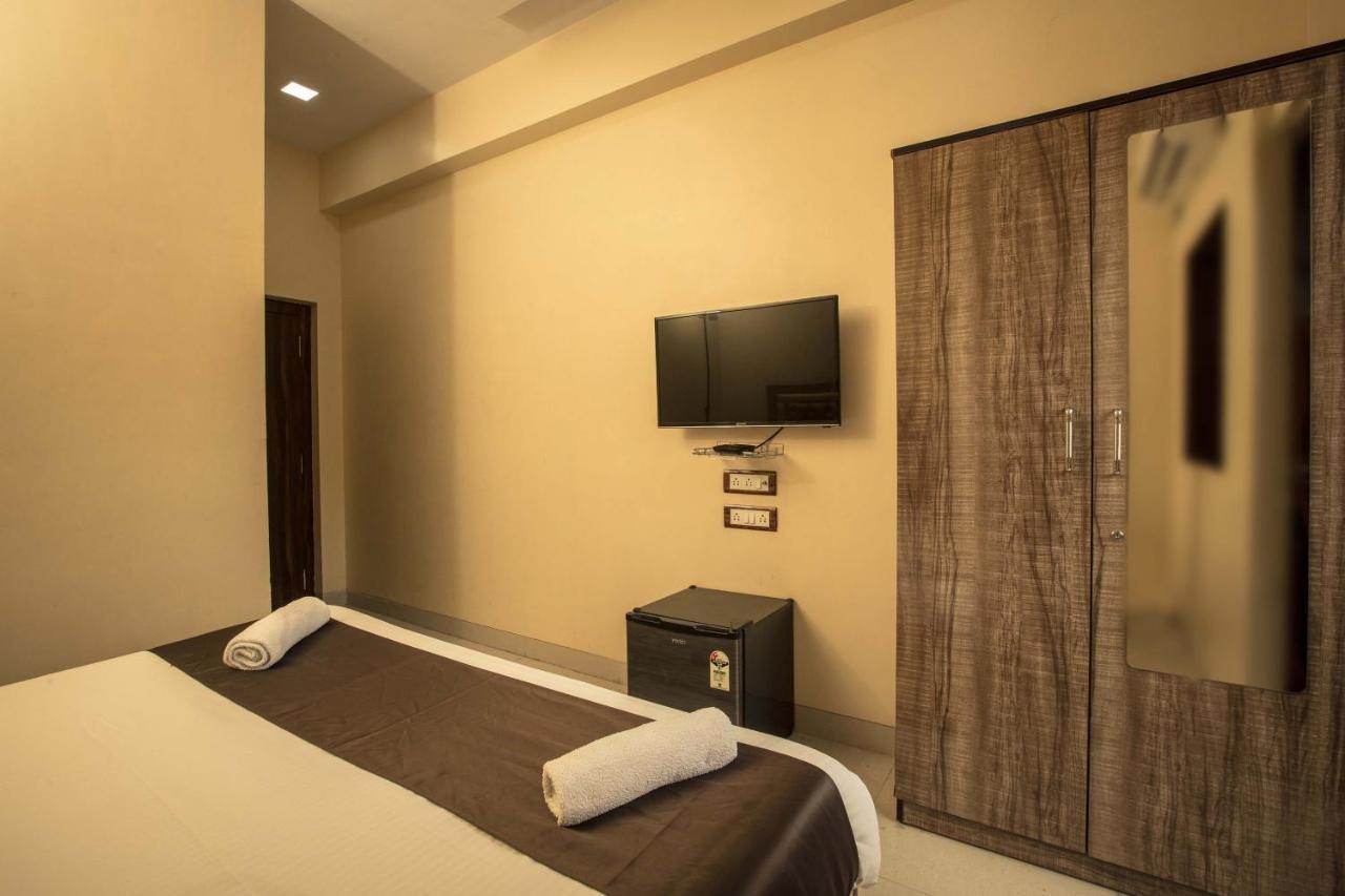 Hotel Apsara- Near J J Hospital Mumbai Bagian luar foto